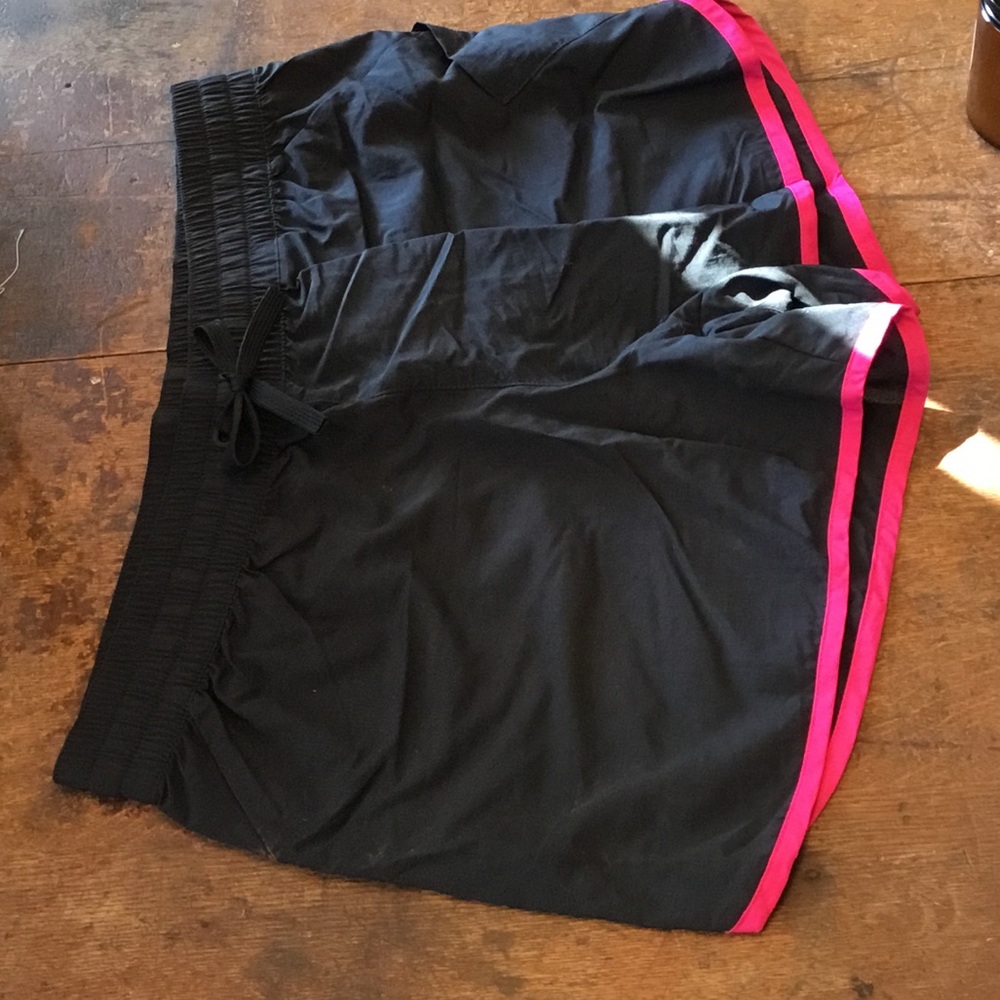 0223 Columbia Athletic Shorts in black w/ pink trim; EUC size L
